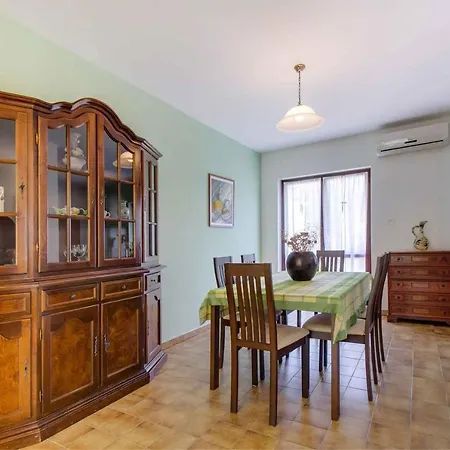 Apartment In 35205 Mali Losinj