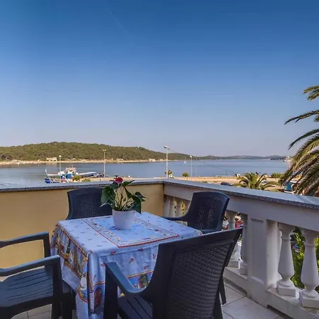 In 35205 Apartment Mali Losinj