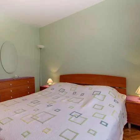 In 35205 Apartman